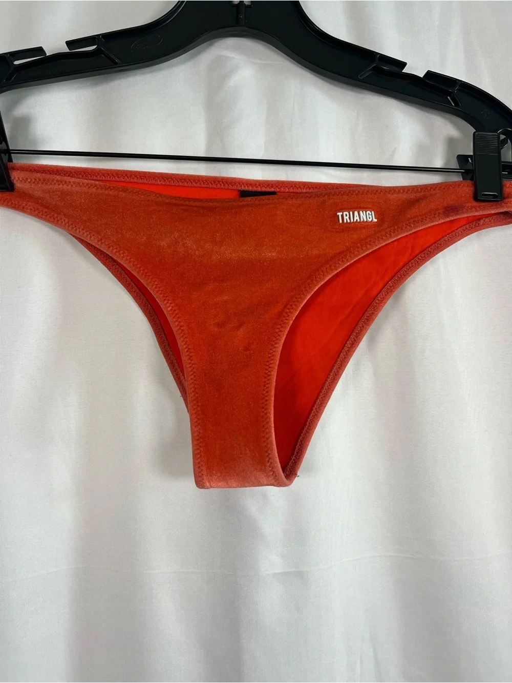 Triangl swim dreams velvet bikini set color cherry bomb Sz small